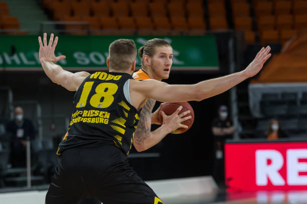 里则在经验 里则在经验