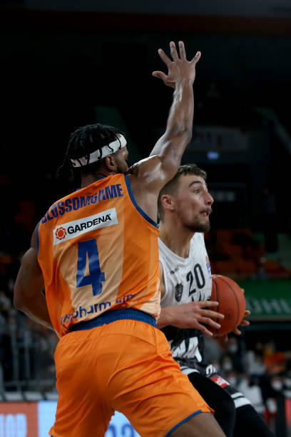 他率领山东 他率领山东