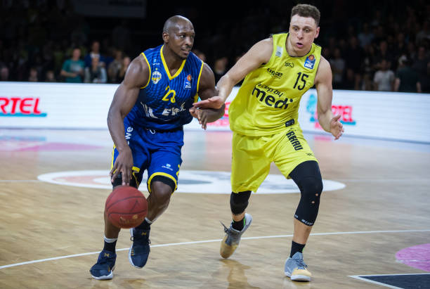 引入了这名 引入了这名