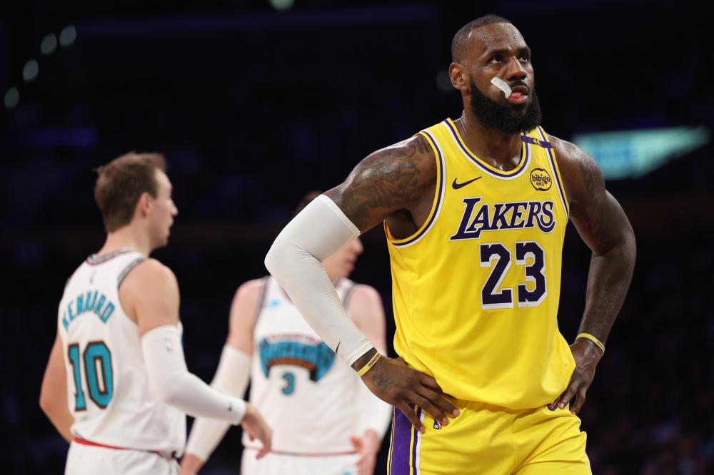 更是对未来 更是对未来