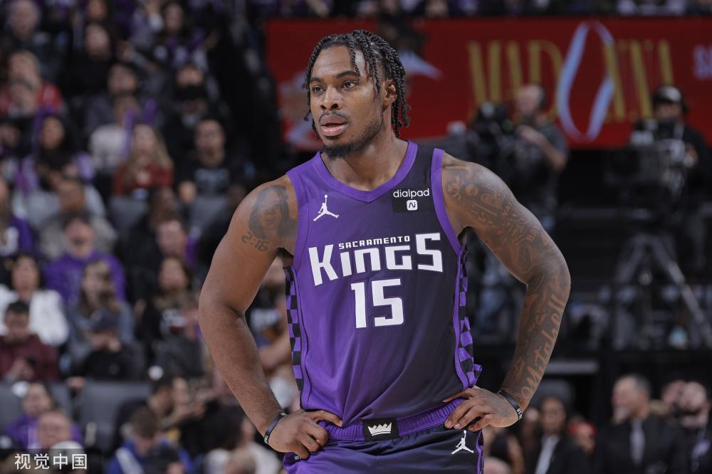 一度扮演着 一度扮演着