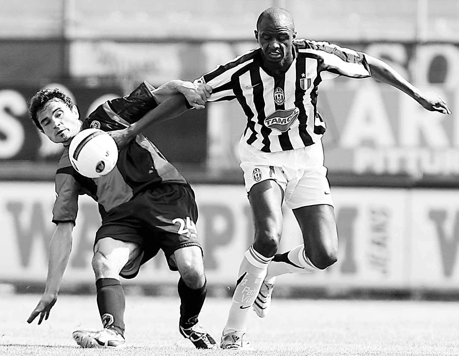 展现出这座 展现出这座