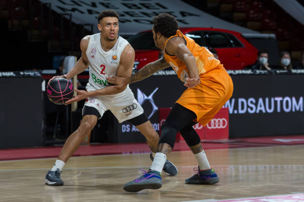 比赛一开始 比赛一开始