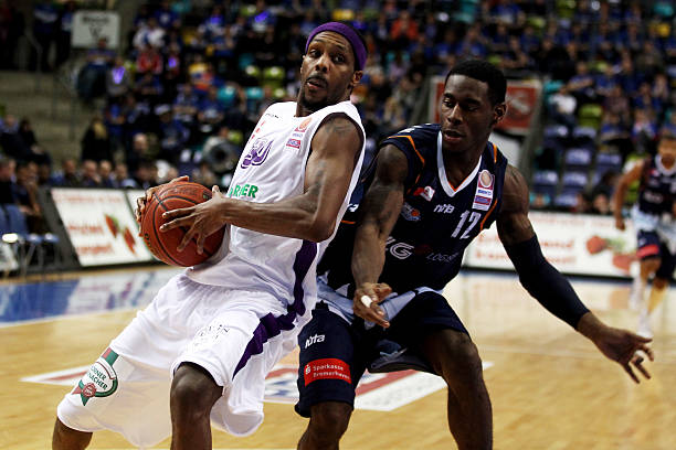 更在整个比 更在整个比